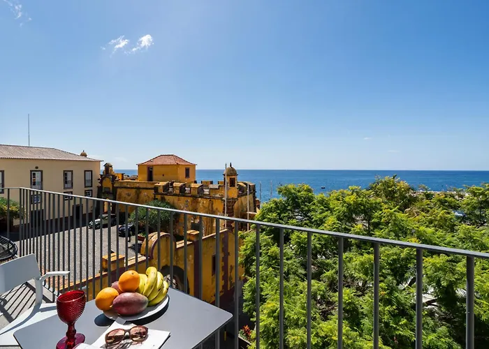 Ourmadeira - Of Old Town *