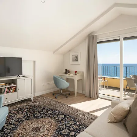 Apartament Of Old Town By Ourmadeira