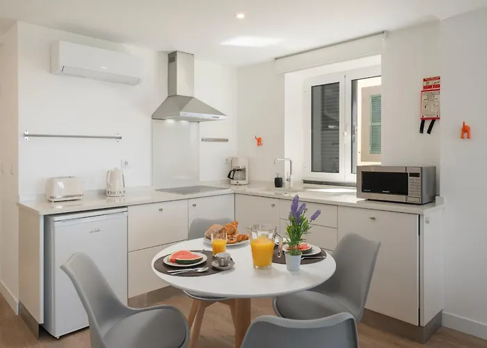 Ourmadeira - Of Old Town